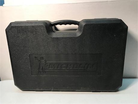 Michelin Emergency Roadside Kit