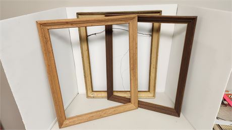 Lot Of Pictures Frames No glass