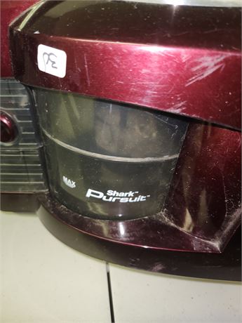 Shark Pursuit Vacuum Cleaner works