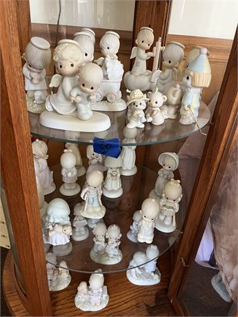 Precious Moments (3 Shelves)