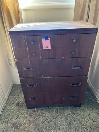 Dresser