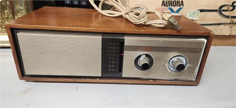 RCA solid state radio