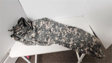 Camo Pants Size Large / Short