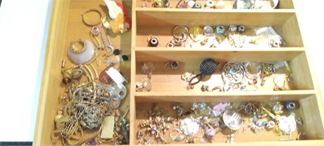 Lot Of jewelry