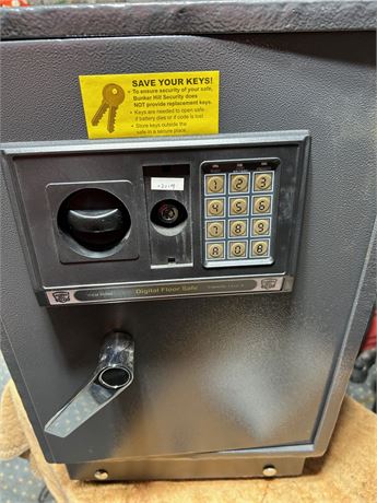 Digital Safe on Wheels - With Manual to reprogram new Combination