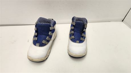 Toddler Shoes. Nike Brand