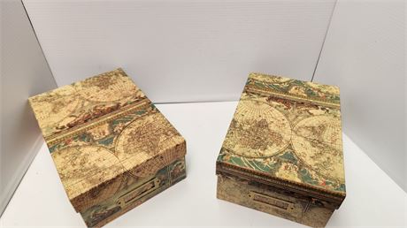 2 Storage Boxes With Lids