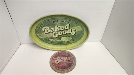 2 Vintage Serving Trays