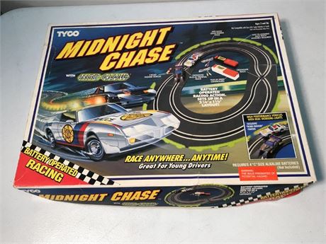 Tyco Midnight Chase Race Track