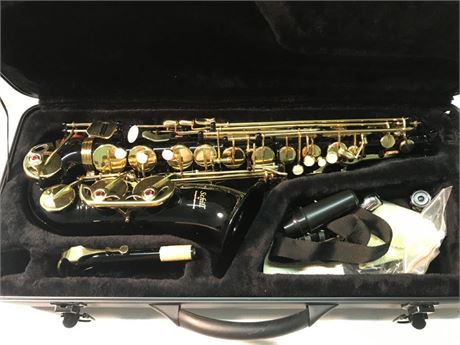 Schill Saxaphone(Black)