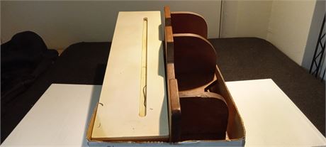 2 small shelves