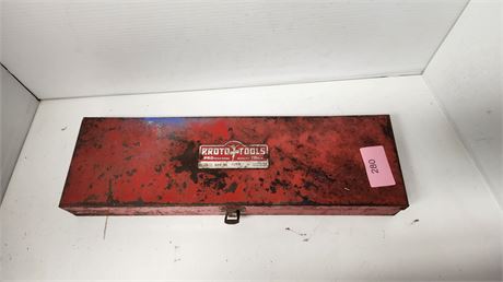 Lot Of Vintage Sockets In A Metal Case