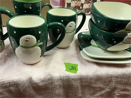 Holiday Dish Set