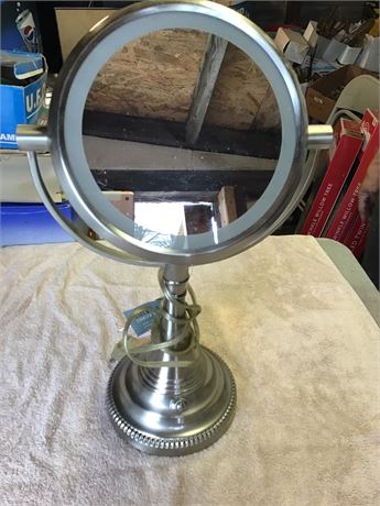 Lighted Makeup Mirror Two Sided Plug In With On/Off Button On The Base