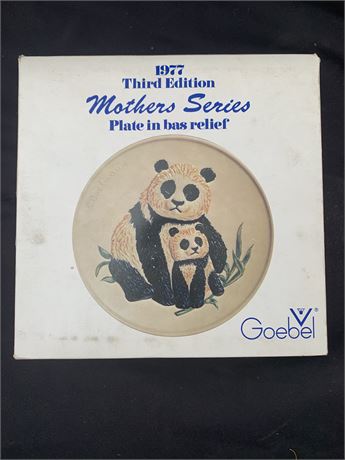 Vintage Goebel Mother's Series Collector Plate 1977 3rd Edition Panda And Baby