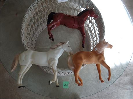 3 Horse Figures