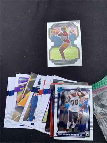 Football And Hockey Sports Card Lot Including A Jordan Love Card