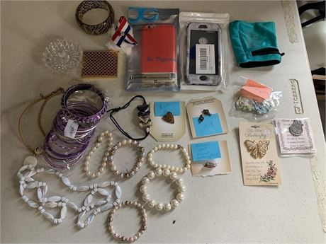 Jewelry Lot Of Bracelets Pins Crafting Charms Cell Phone Cases Beaded Necklaces