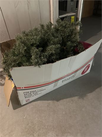 artificial Christmas tree
