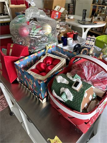 miscellaneous Christmas items