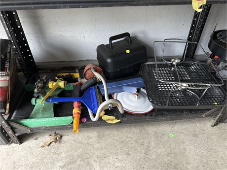 contents of shelf D