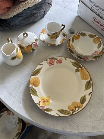huge lot of Crestone, Laguna dishes