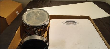 Table Top Mirror & Bathroom Scale