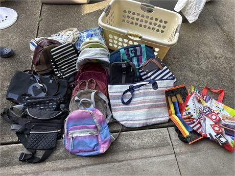 huge lot of miscellaneous handbags