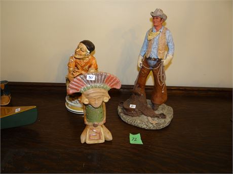 Figurines.