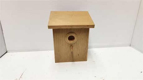Plastic Bird House With Viewing Window