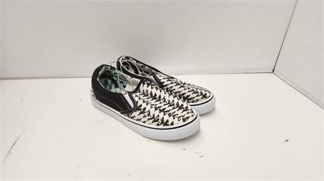Basic Edition New Boys Tennis Shoes Size 1M