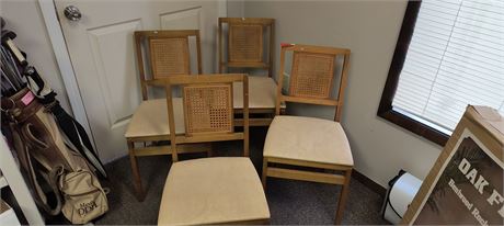 4 Heavy Wood Chairs With Padded Seats In Good Condition