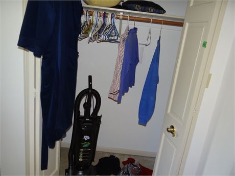 Closet Clean Out Including Vacuum