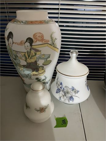 Vintage Norleans Frosted Satin Glassware