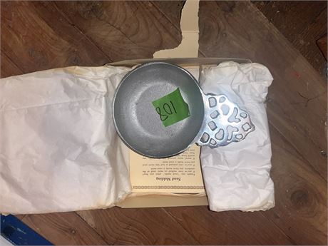 Sand Molding, Armetale Metal Dishes