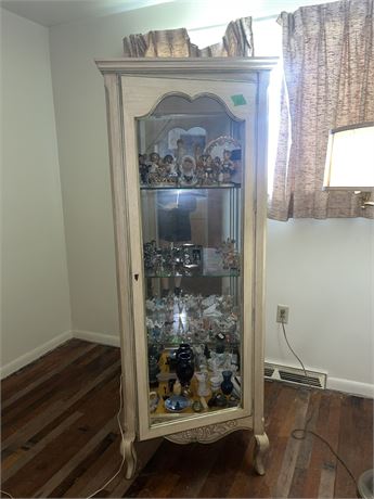 Display Cabinet, Hekman (Contents not included)