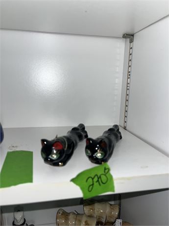 Salt & Pepper Shakers