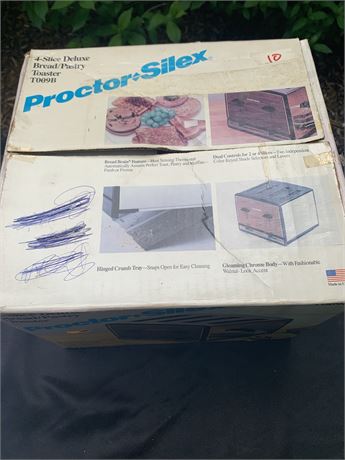 Vintage Proctor Silex 4 Slice Toaster Model T009B Woodgrain Front Original Box
