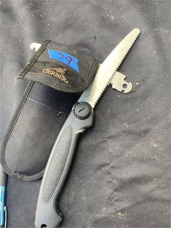 Gerber Hand Saw Tool With Carrying Case And Extra Blade