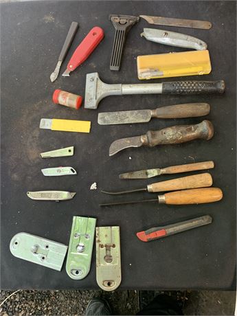 Knife and Scraper Tool Lot