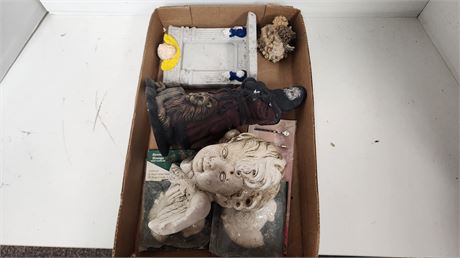 Lot Of Collectables