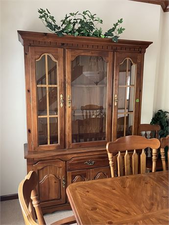 Beautiful Dining Hutch