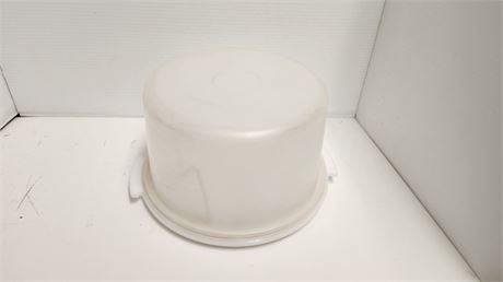 Plastic Cake Storage Container