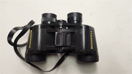 Bushnell Binoculars & Carry bag