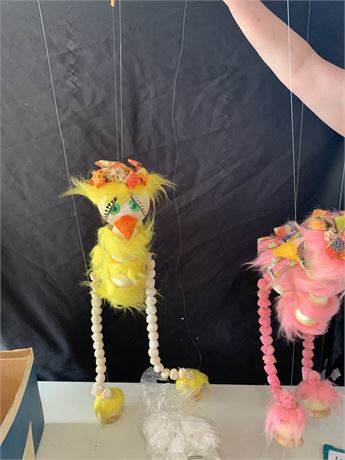 Satin Wiggle Walkers Girl Yellow And Pink Puppets Pom Pom Pup Kit Scissors