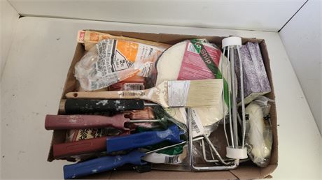Miscellaneous Paint Brushes & Other Items