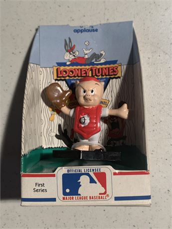 Porky Pig MLB Porky As A Catcher Cleveland Indians AL Looney Tunes Figurine