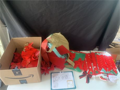 Red Felt Christmas Holiday Bows Of Varying Sizes Decoration Or Crafting