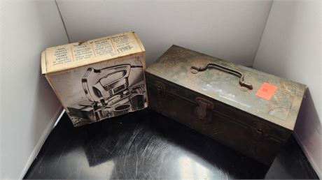 Wen Model 521 Jig Saw & Tackle Box With Vintage Tackle