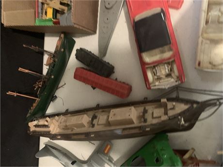 Vintage Models Lots For Parts And Repair Cars Boats Planes Helicopter Tank
